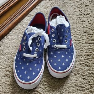 Studded stars sneakers